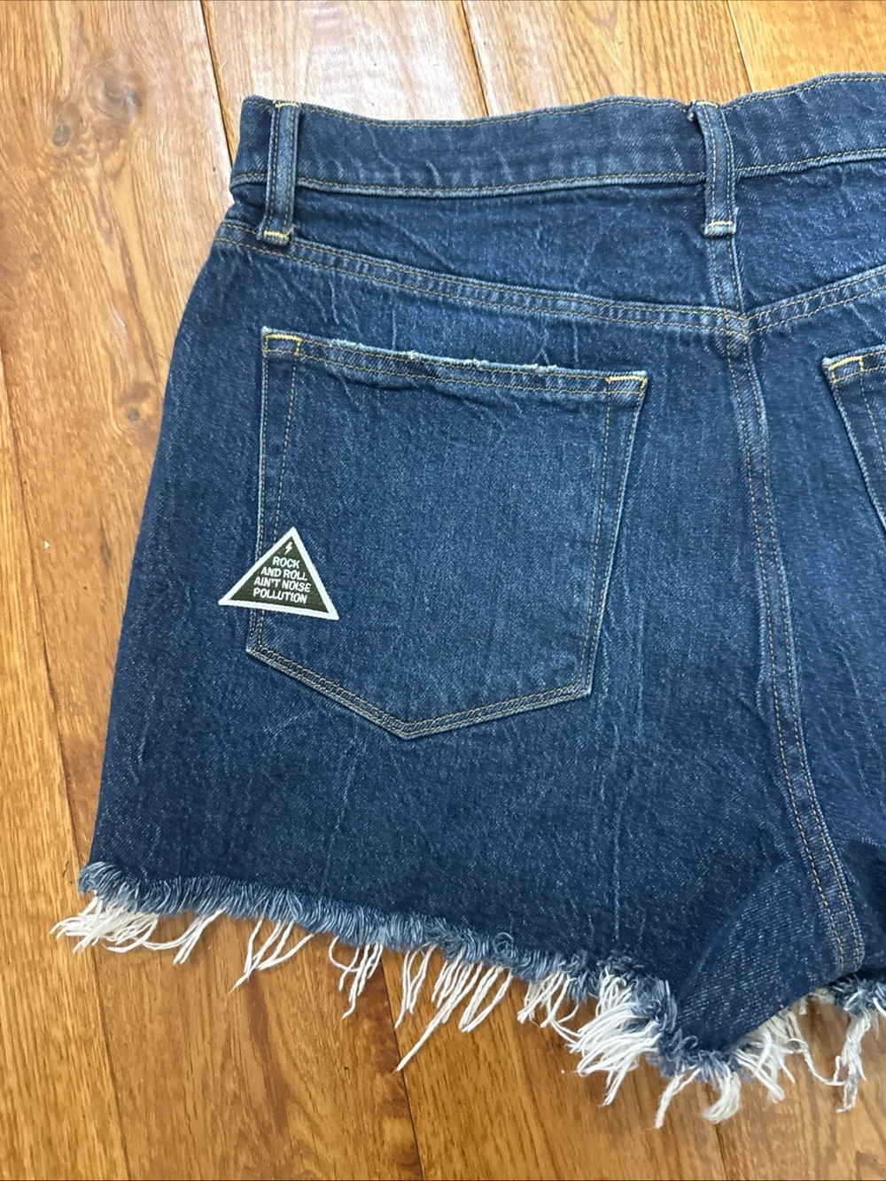 Lucky Legends AC/DC 3” High Rise Button Fly denim Mom Shorts 12/31 - Picture 5 of 13